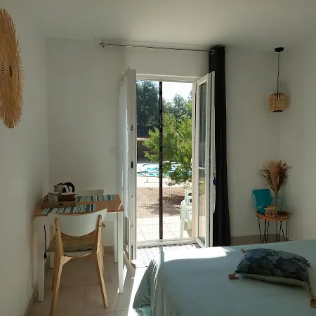 Maison D'hôtes&spa La Chêneraie-provence Ventoux Couette-café