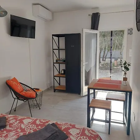 Maison D'hôtes&spa La Chêneraie-provence Ventoux Couette-café