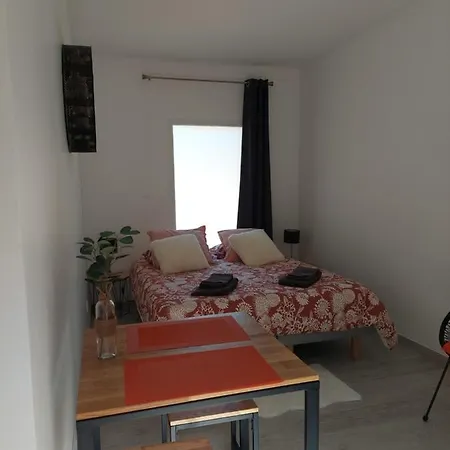 Maison D'hôtes&spa La Chêneraie-provence Ventoux Couette-café *